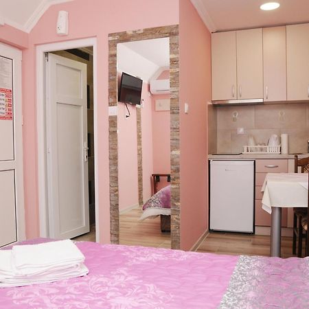Favorit Apartments Čačak Kamer foto