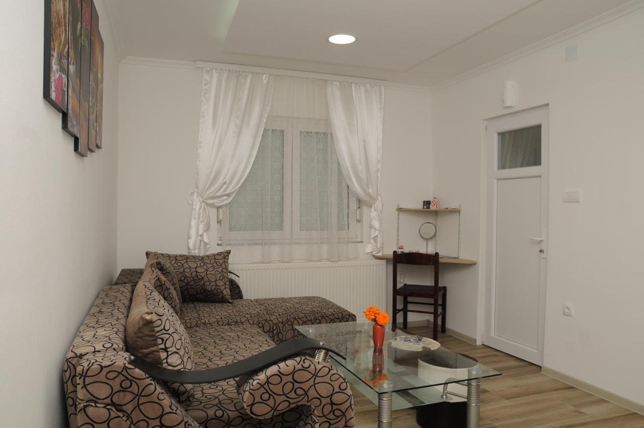 Favorit Apartments Čačak Buitenkant foto