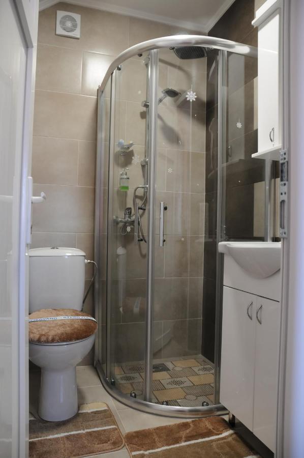 Favorit Apartments Čačak Buitenkant foto