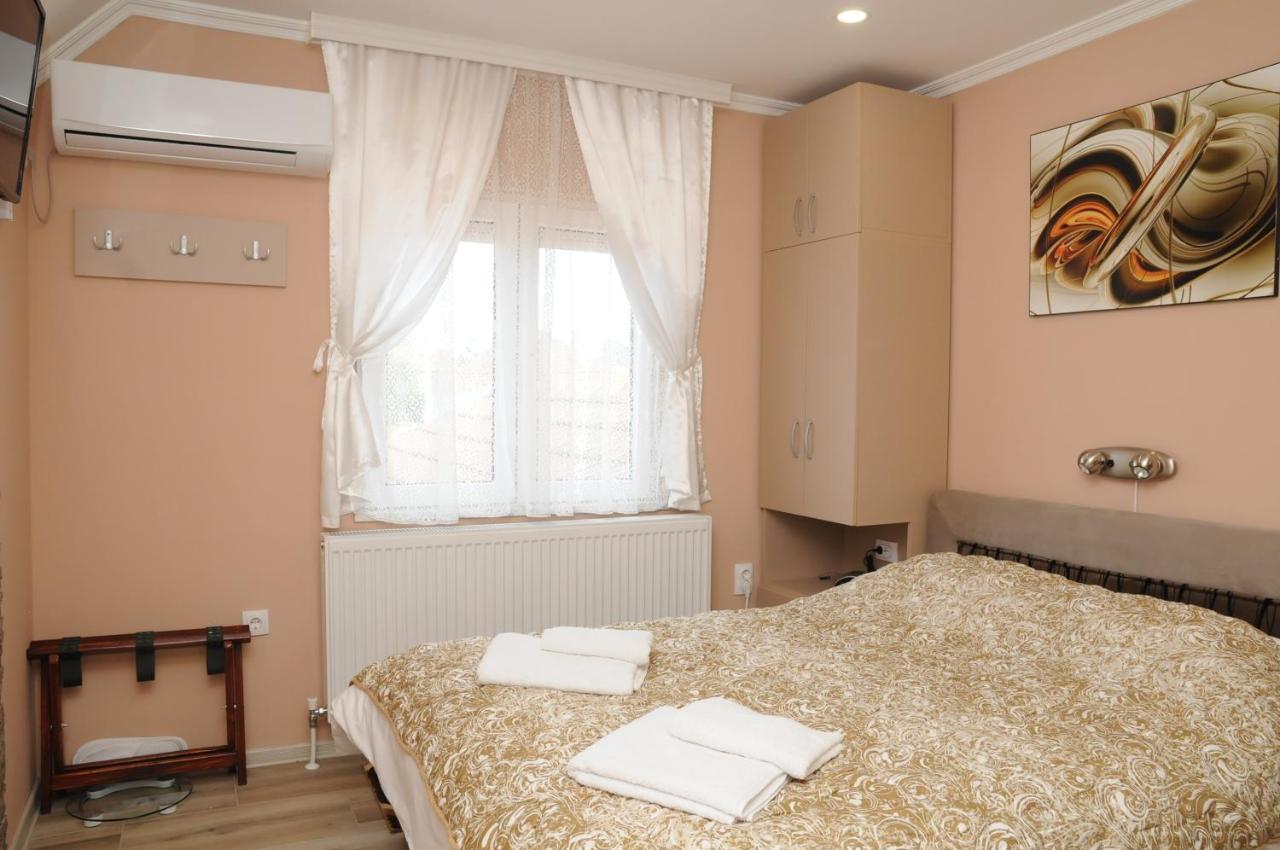 Favorit Apartments Čačak Buitenkant foto